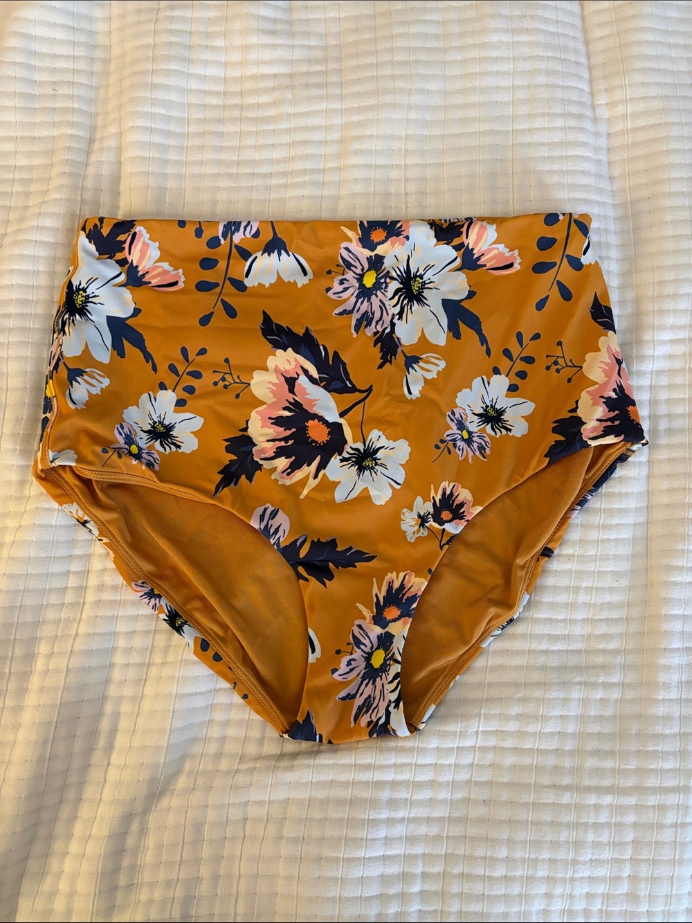 Senita Athletic High-Waisted Swim Bottoms - size Medium